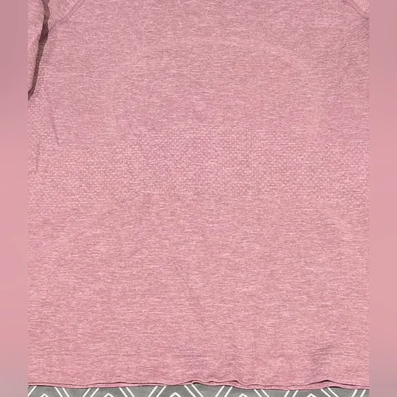 SOLD!!!!!   Lululemon Swiftly Tech Pink Longsleeve Shirt Size 8 - Picture 2 of 7